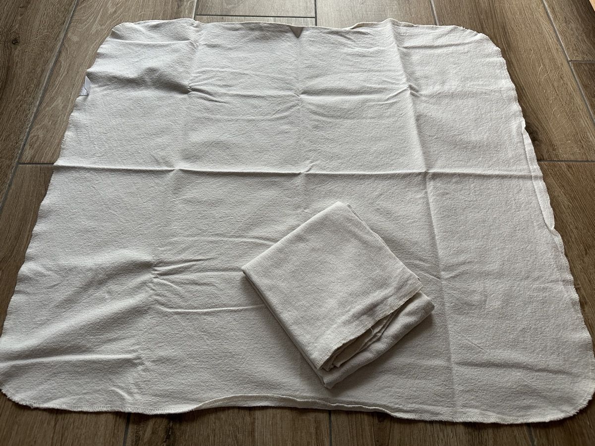 Bettwäsche: 2 Molton ca 80x80cm – Gebraucht aus St. Gallenkappel von sunne88