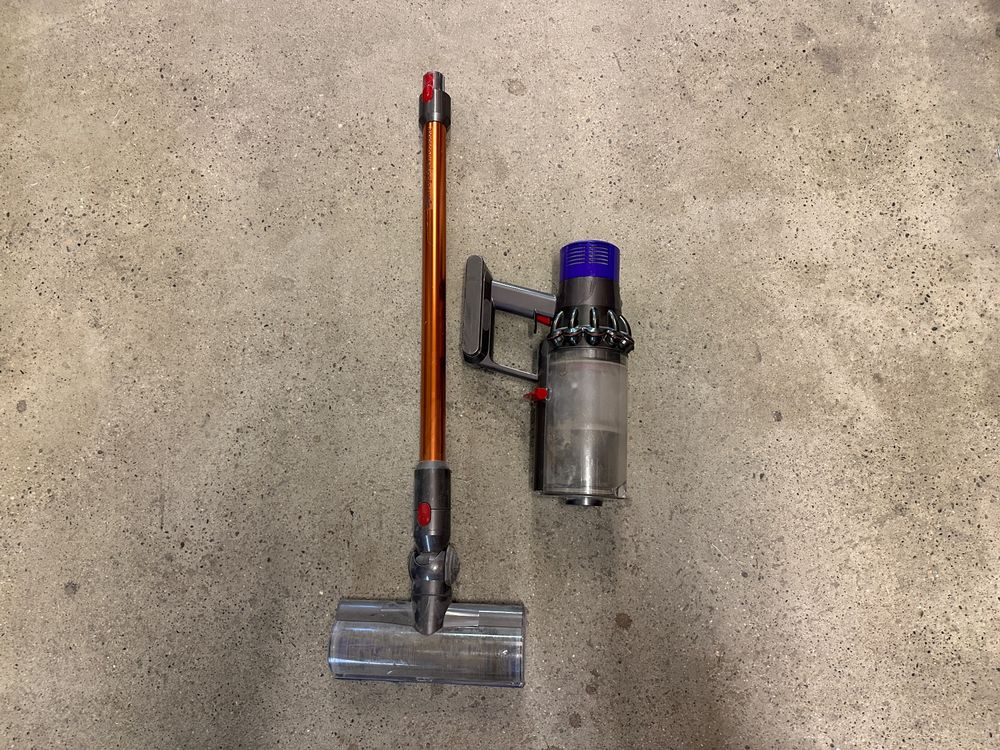 Dyson V10 Absolute | Kaufen auf Ricardo