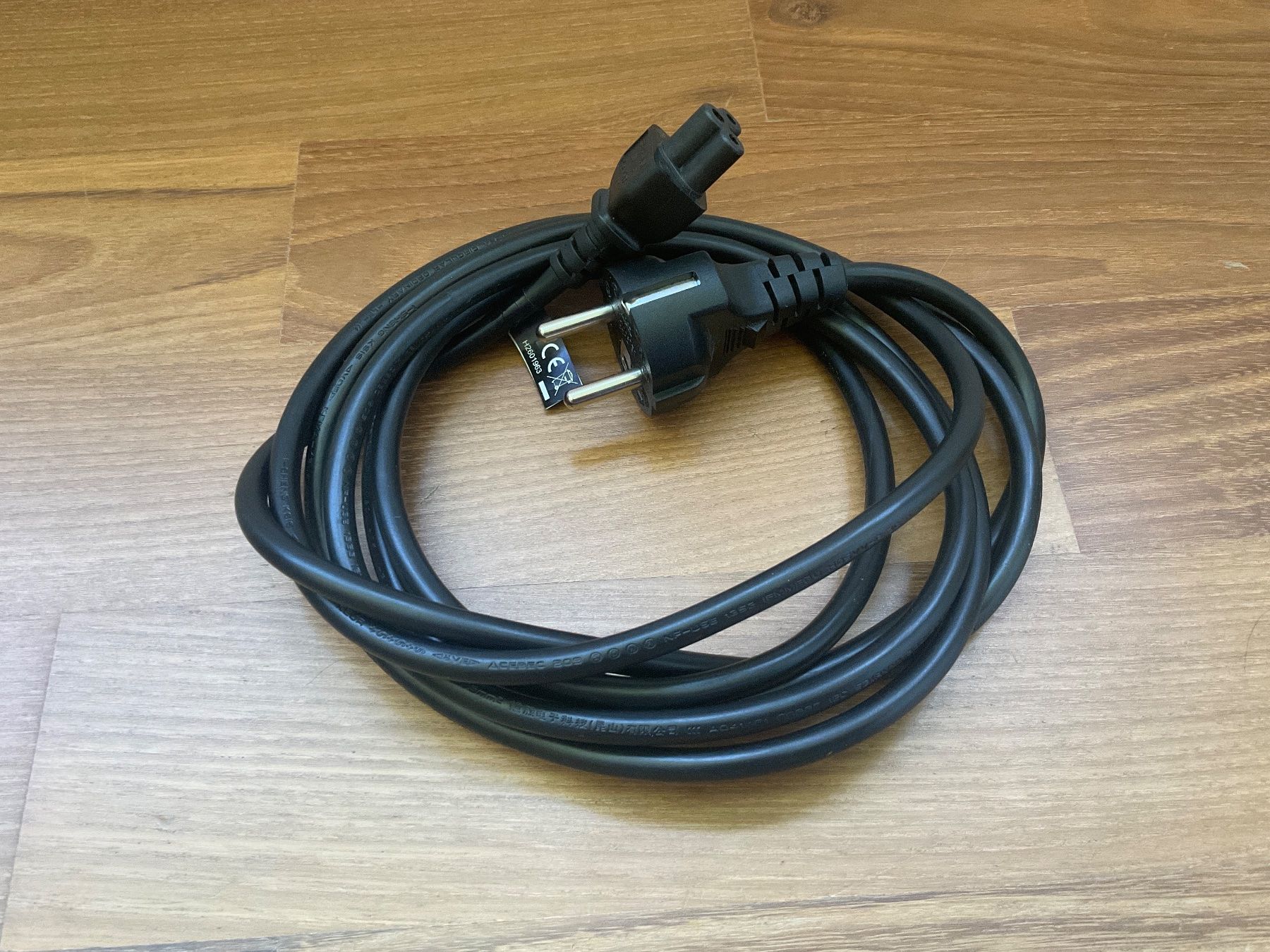 Hama Cavi: Netzkabel für Notebook/Laptop C5 -> CEE7/7 – Nuovo (secondo la descrizione) da Marly venduto da St._Benny_John 2