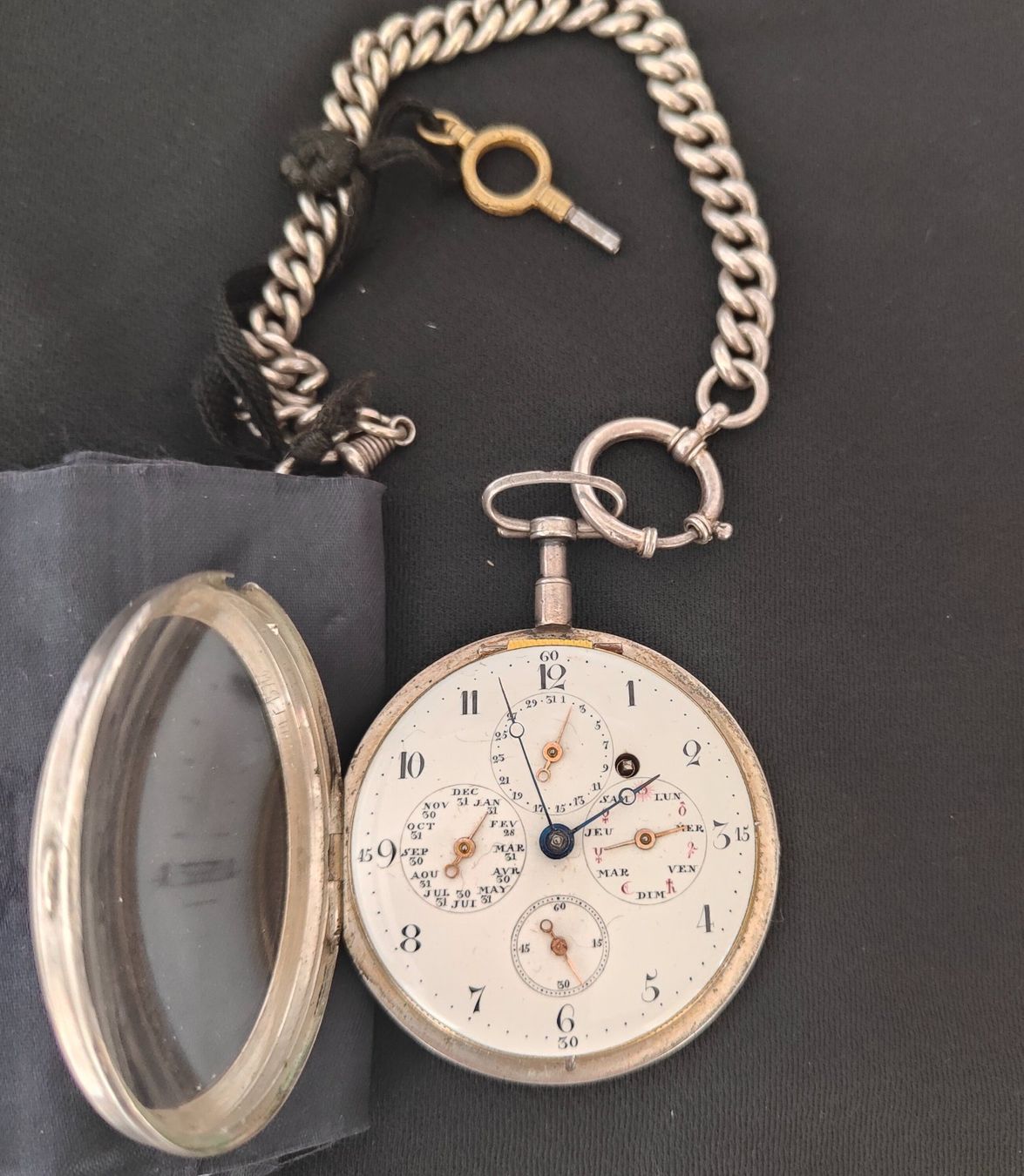 Montres: Taschenuhr mit Vollkalender – D'occasion à Schönenberg ZH par Troelle