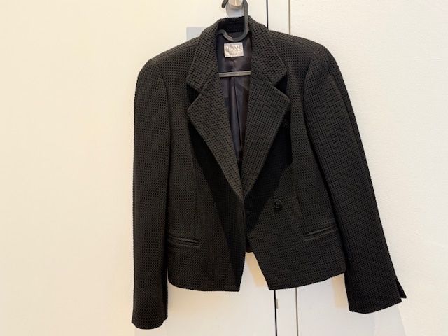 Armani Jacken: Armani Kurzblaser – Gebraucht aus Wilchingen von beamega