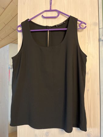 Schwarzes elegantes Top Mango Gr. L luftig leicht