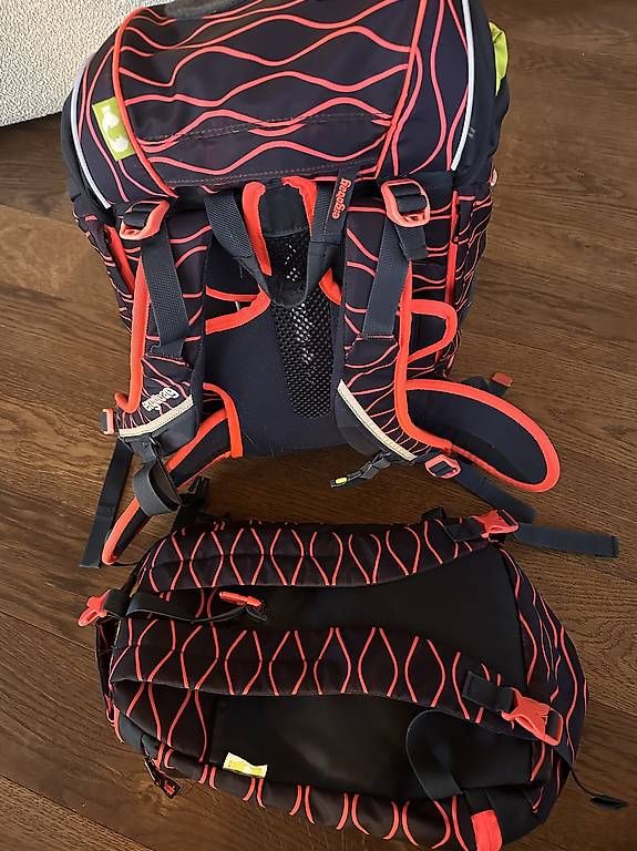 Sacs & sacs à dos: ErgoBag Schulrucksack inkl Zubehör – D'occasion à Binningen par sab_8skx 1
