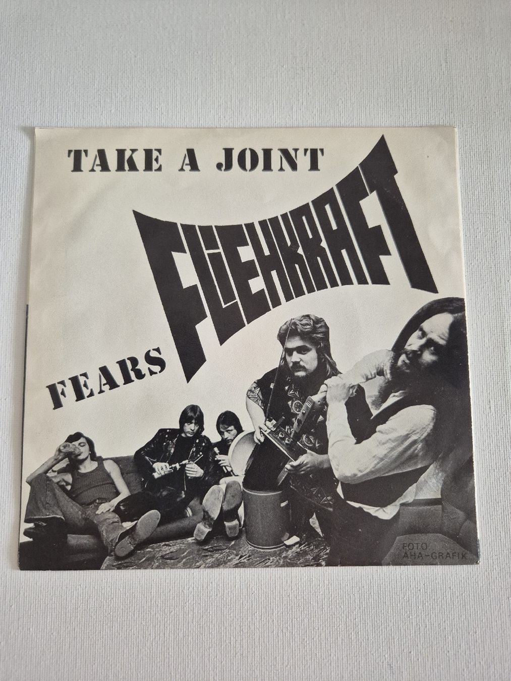 Dischi in vinile: Take a Joint FEARS - Fliehkraft - Single 7 , DE – Nuovo (secondo la descrizione) da Uster venduto da newwave0