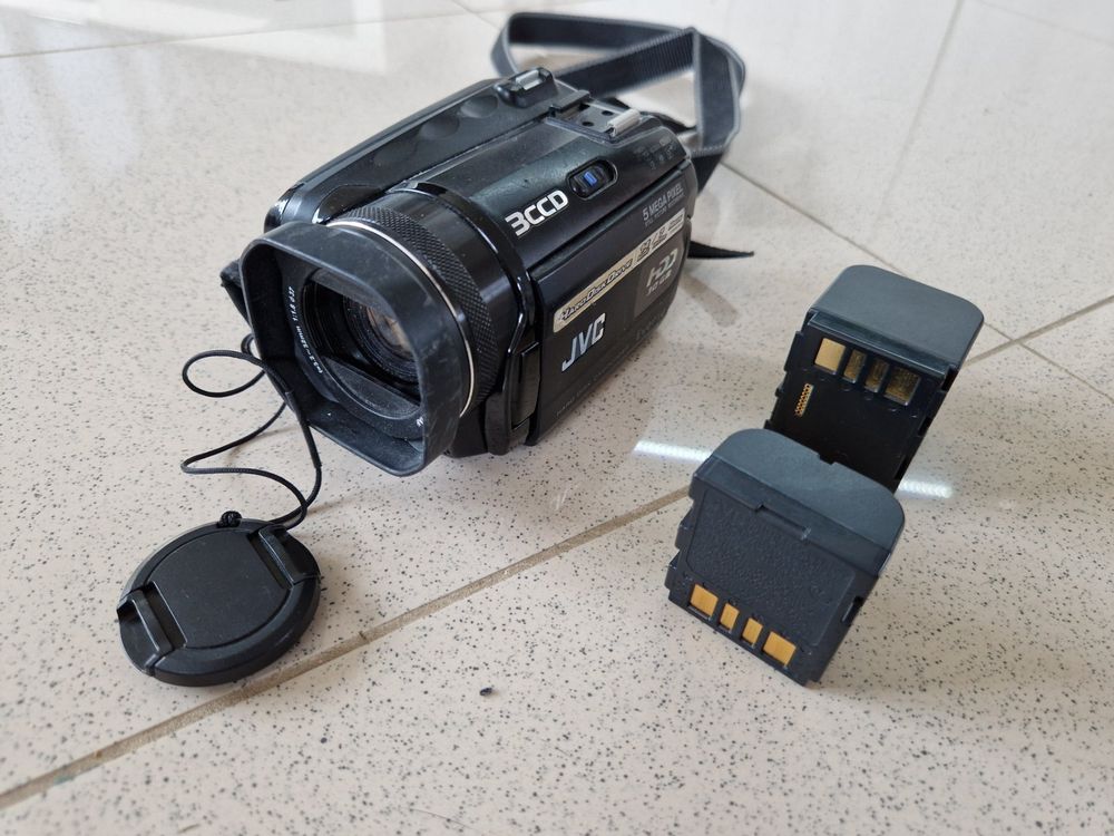 Alte Filmkamera / Videokamera JVC Everio | Kaufen auf Ricardo