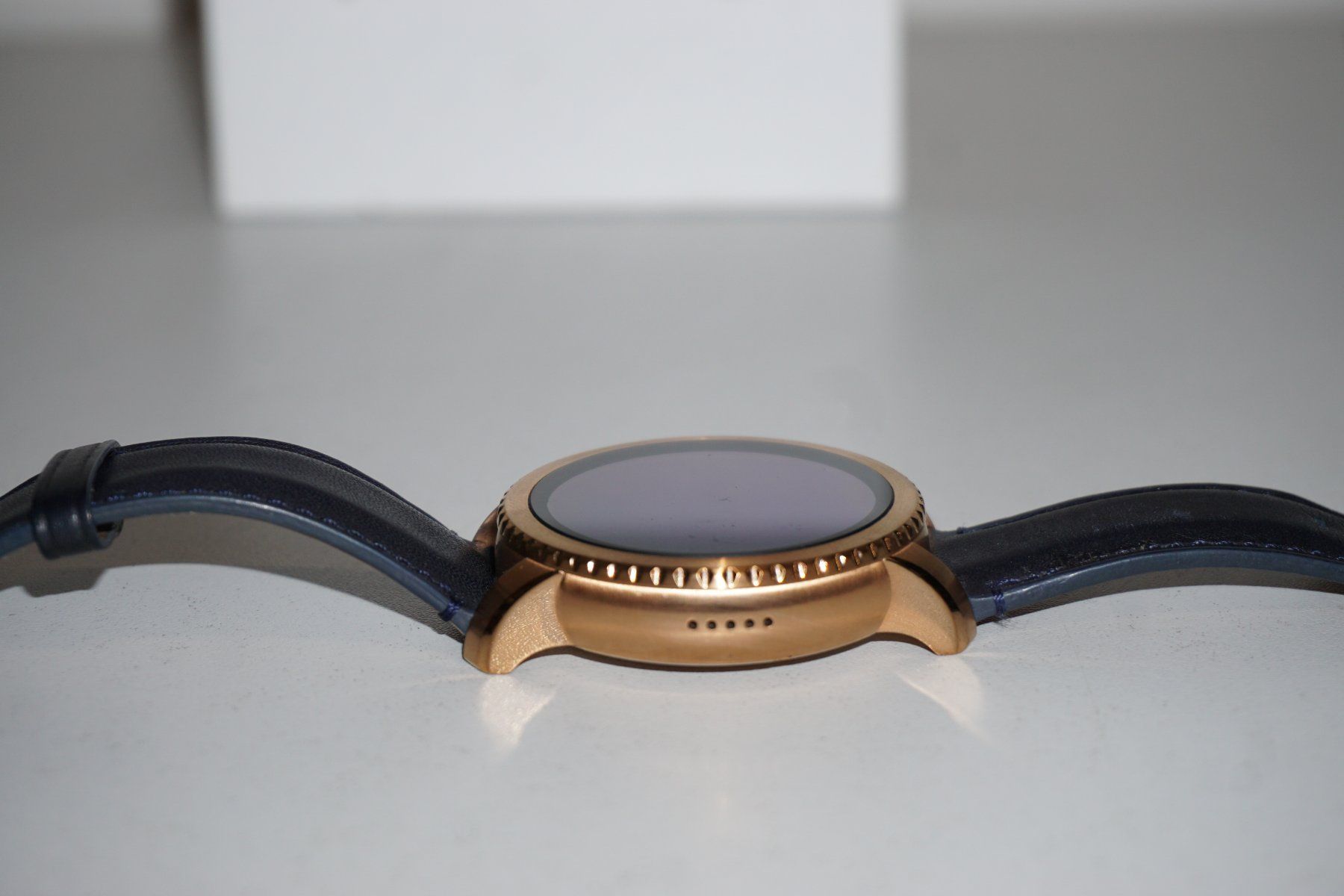 Fossil Smartwatch: Fossil Q Explorist  Smartwatch 44mm - Top – Gebraucht aus Basel von David25 6