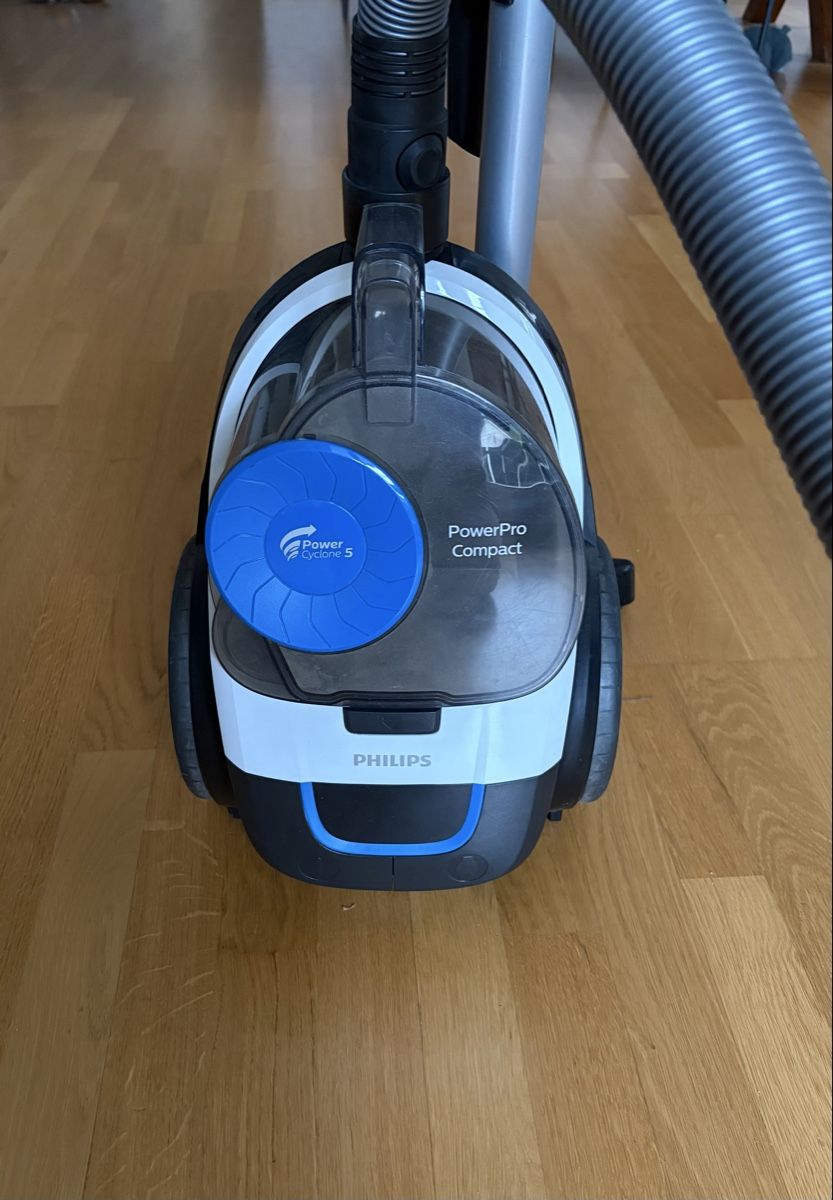 Philips Aspirapolveri & Accessori: Philips PowerPro Compact Vacuum Cleaner – Usato da Regensdorf venduto da WetTowel42