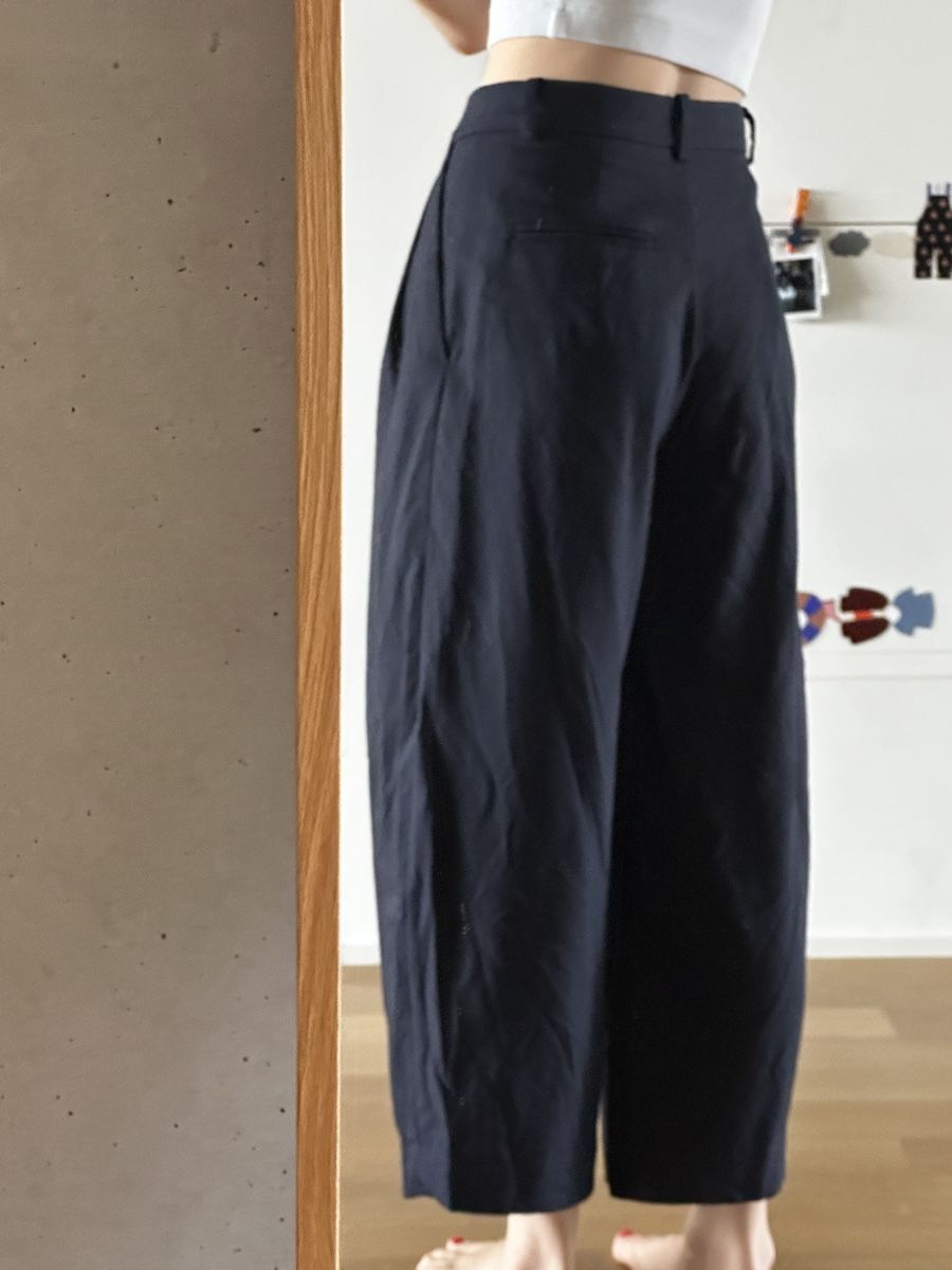 Cos Pantaloni: COS Culotte Hose Dunkelblau Gr. 34  – Usato da Bern venduto da Tana31 2