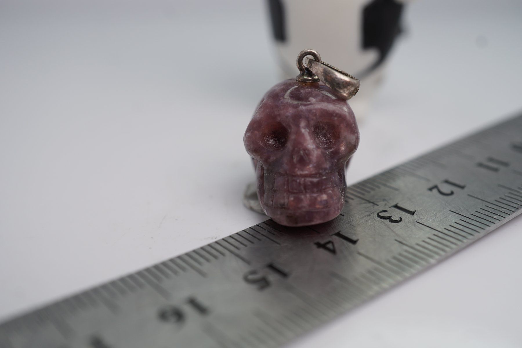 Minerali & Pietre curative: Lepidolith    Skull Anhänger         ab 1.-  Auktion – Nuovo e nell'imballaggio originale da Eschenbach SG venduto da topstone 4