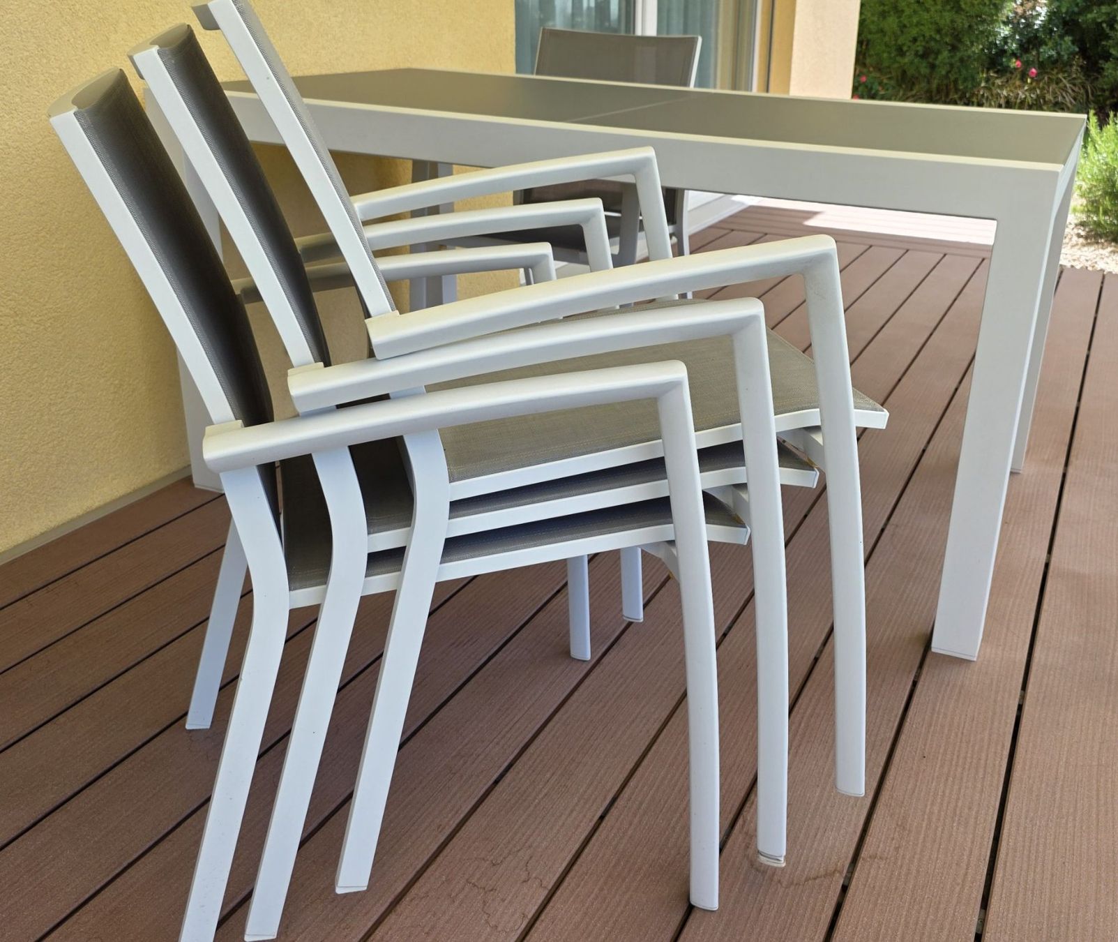 Hunn Set di tavolo e panche: Moderner Gartentisch mit 4 Stühlen – Usato da Magden venduto da saspas 5