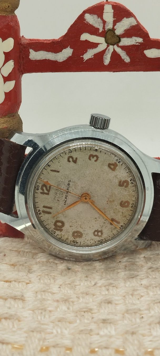 Orologi: Montre ancienne récupéré – Usato da La Chaux-de-Fonds venduto da jac_9llg 2