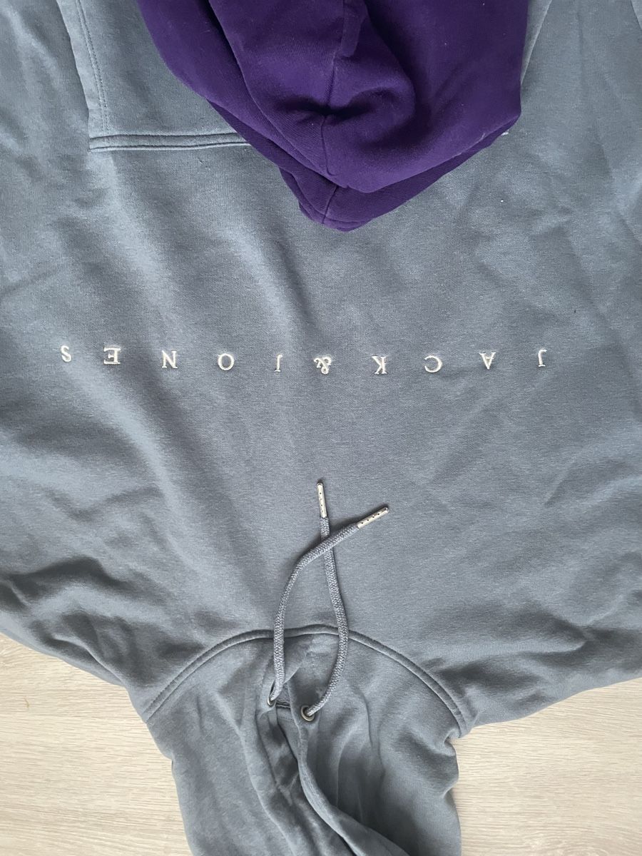 Kleiderpakete: 2 Hoodies Gr.L  ab 5.- – Gebraucht aus Ennetaach von Ustraessle 3