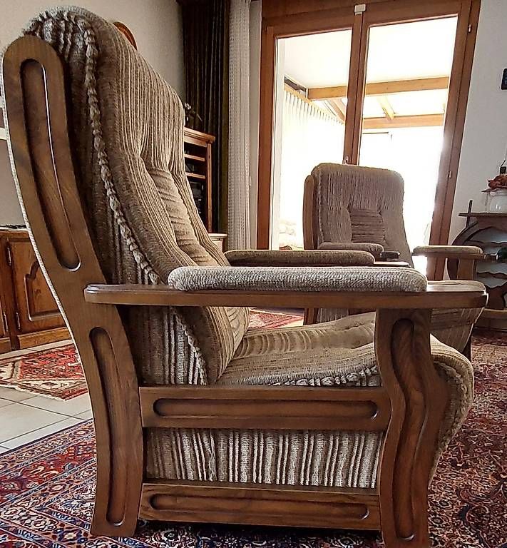 Sofas: Polstergarnitur mit Salontisch Eiche massiv – Gebraucht aus Pfäffikon ZH von pch_p6w5 3