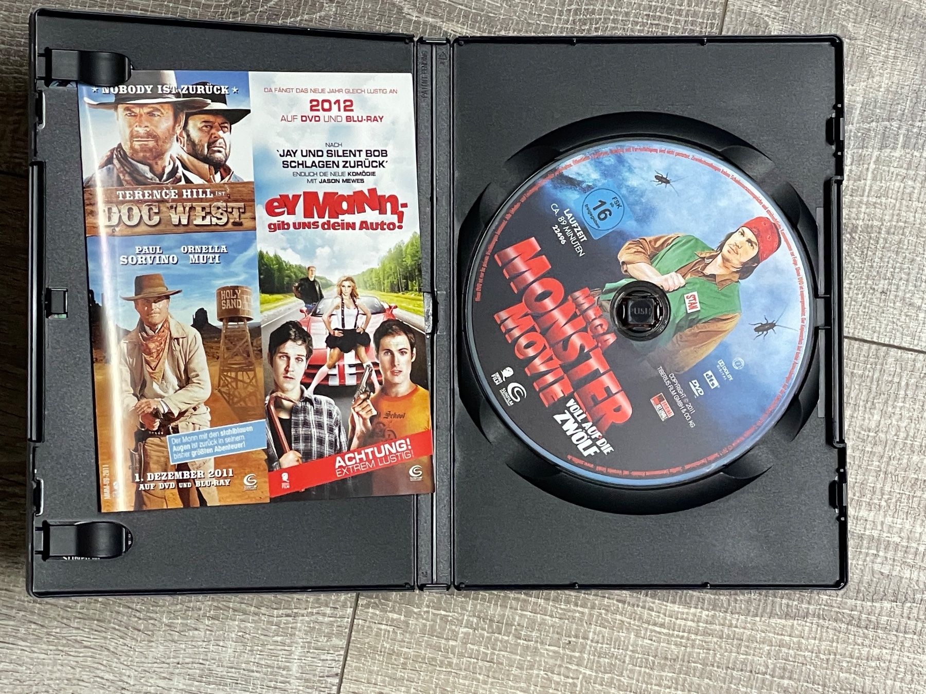 Tutti i DVDs: Mega Monster - Scary Movie – Usato da Muri b. Bern venduto da AdidasCollector 2