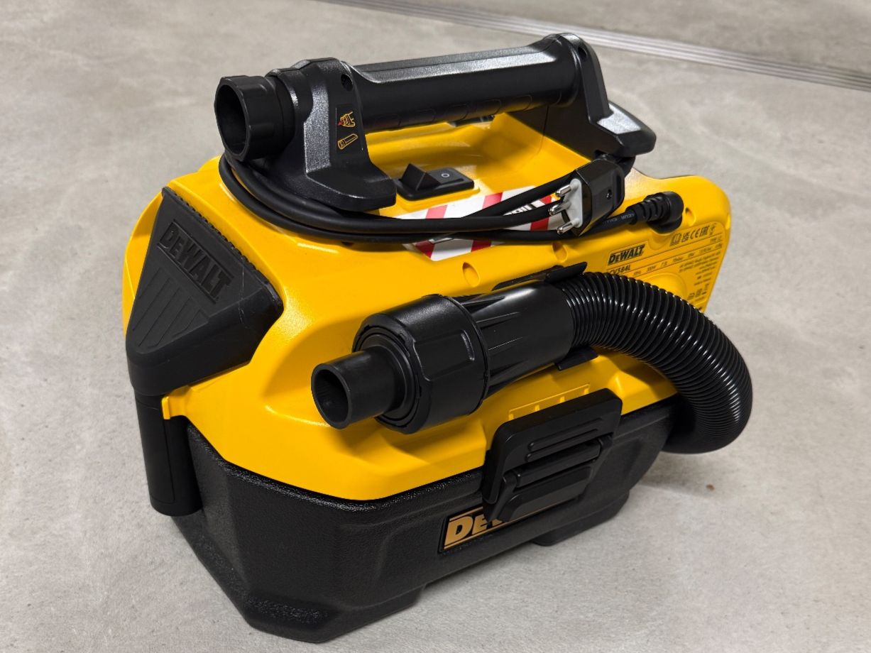 Dewalt Aspirateurs & Accessoires: DeWalt DCV584L Staubsauger – D'occasion à Gattikon par sirdoneric