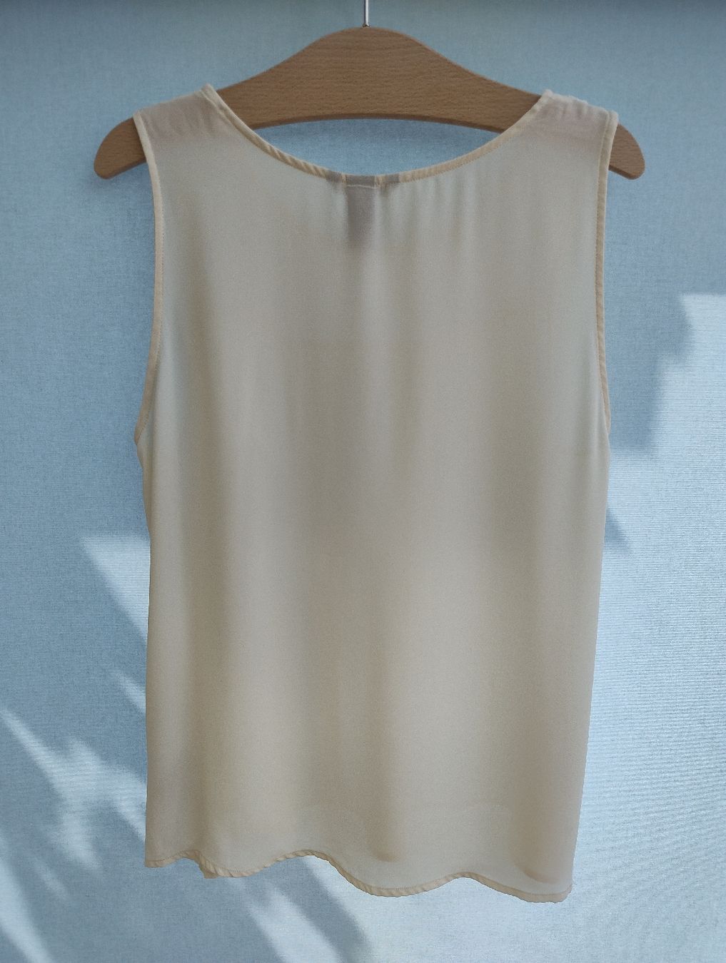 H&M Tops: H&M Top cremefarben, Grösse 42 mit Spitze – Gebraucht aus Kirchberg BE von lauraflu 5