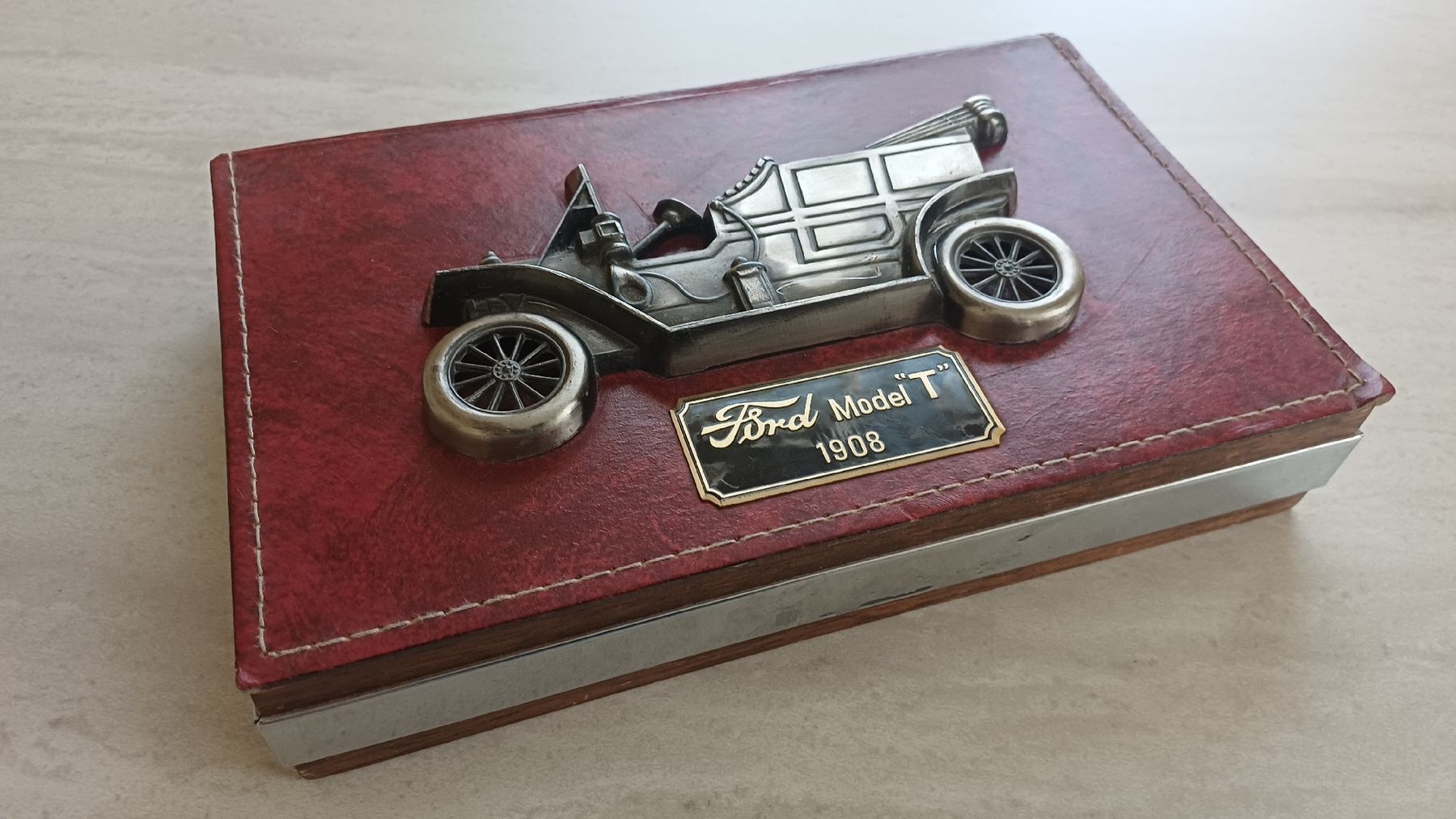 Ford Modellini d'auto: Alte Schatulle  Ford  Modell T 1908 – Usato da Flawil venduto da Pinkmalibu 1