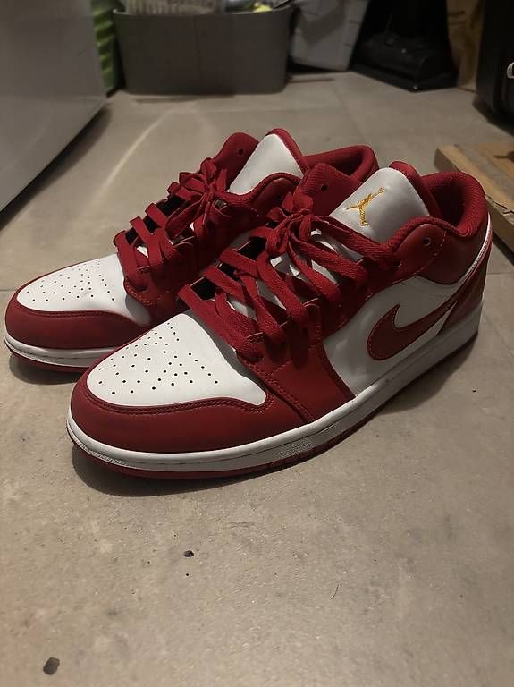 Herrenschuhe: Jordan 1 low 46 rouge blanc – Gebraucht aus Payerne von Xl_27 1