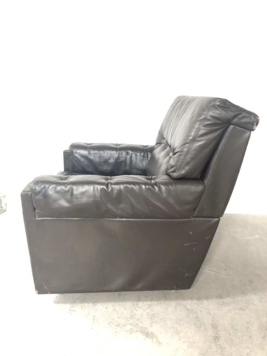 Sessel: Vintage Sessel 70er Jahre – Gebraucht aus St. Gallen von Schimschon 1