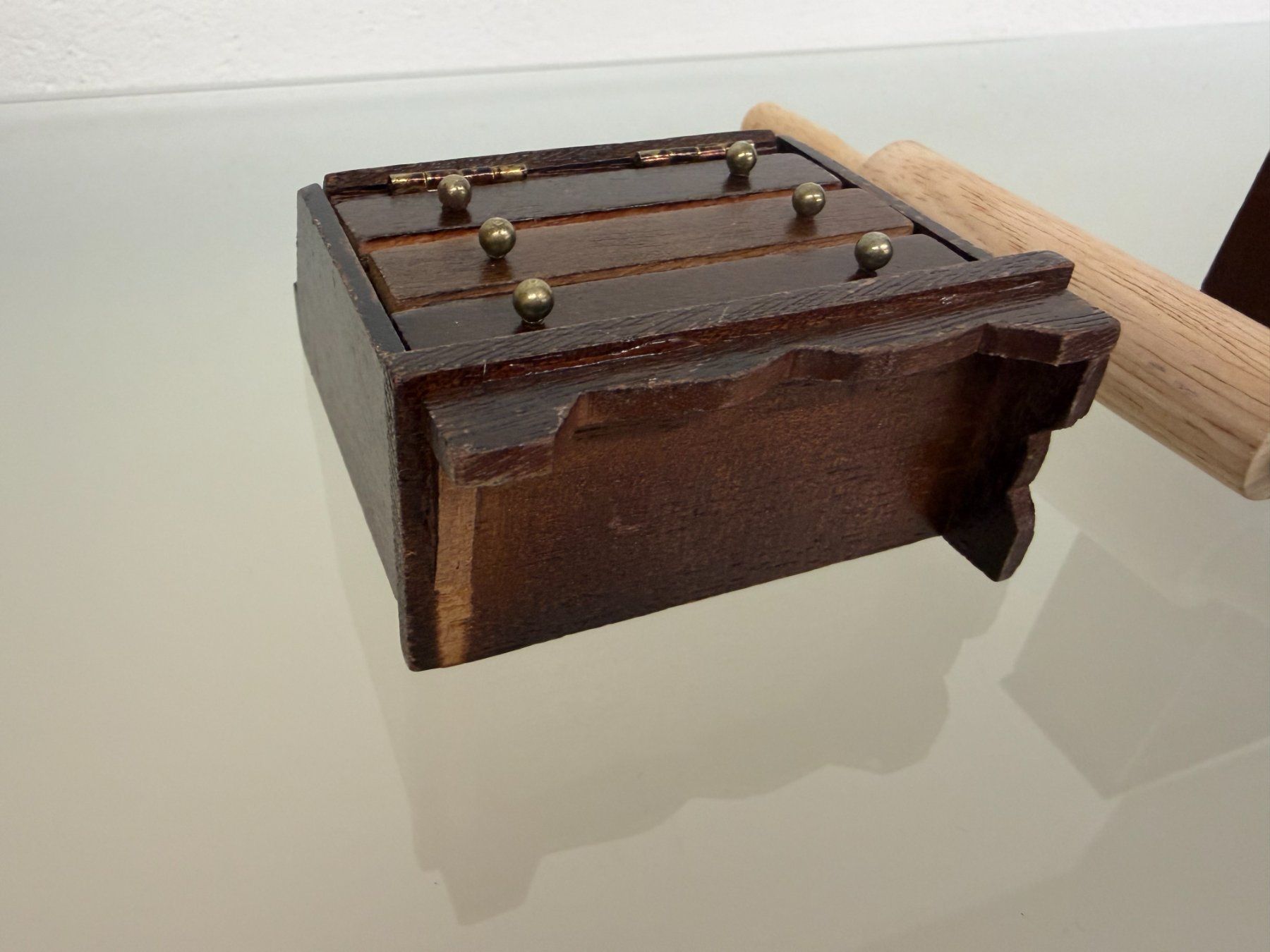 Case e mobili per bambole: Puppenhaus Einrichtung aus Holz – Usato da Galgenen venduto da Crystaldisplay 1