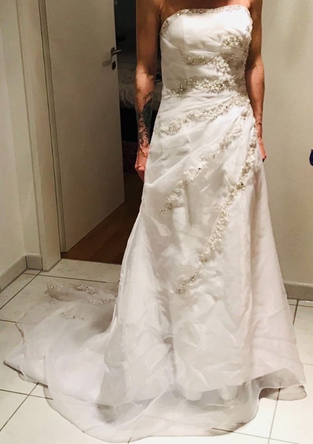 Vestiti: Schönes Brautkleid / Hochzeitskleid – Usato da Luzern venduto da CocoLoco82