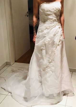 Schönes Brautkleid / Hochzeitskleid