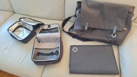 Lässige Wickeltasche mit Zubehör