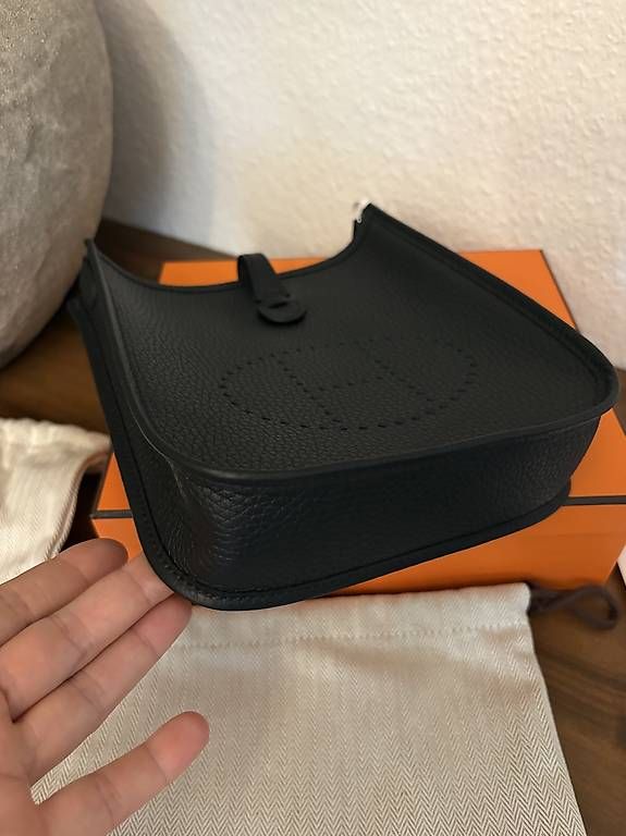 Taschen für Damen: Hermes Mini Evelyne Amazone 16 – Neu und originalverpackt aus Unterägeri von mar_96hk 4