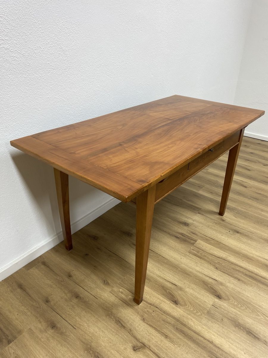 Tavoli: Biedermeier Tisch Kirsche – Usato da Basel venduto da MoebelSackmann