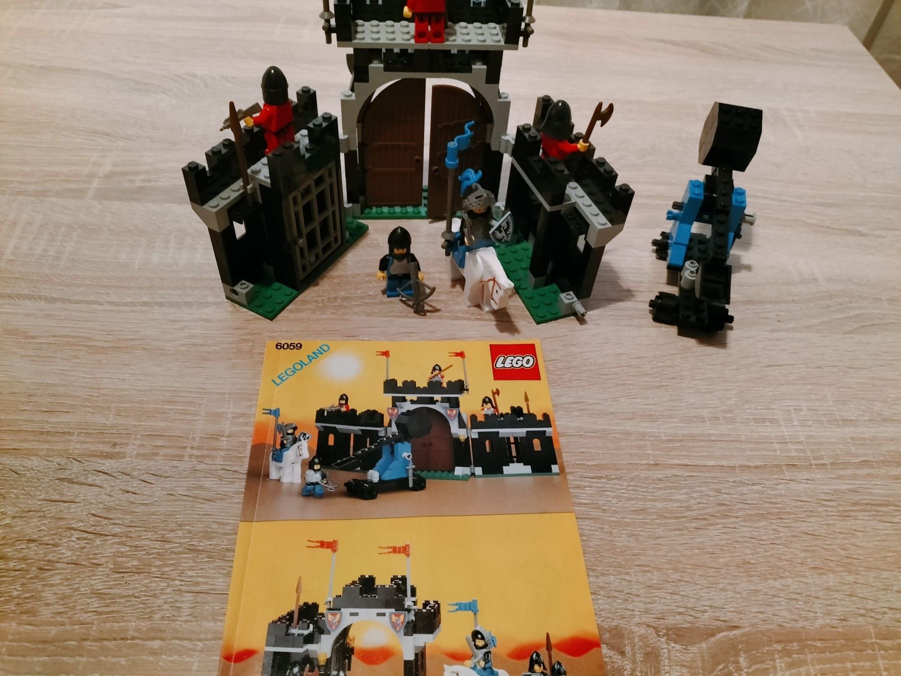 Lego Giocattoli: Lego Ritterburg – Usato da Langnau im Emmental venduto da Ramona910 2