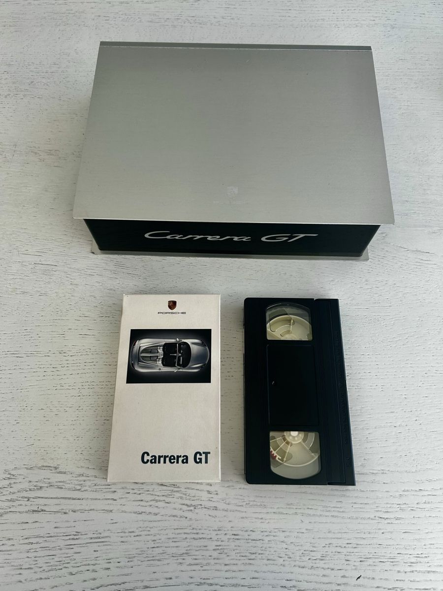 Porsche Automobili: Porsche Carrera GT owners box – Usato da Sargans venduto da bigtasty23 7