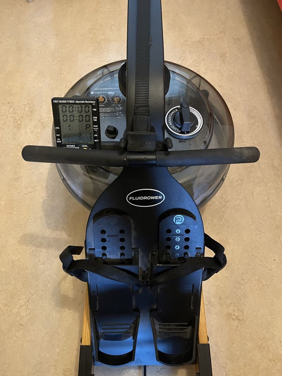 Hometrainer: RUDERGERÄT - First Degree Apollo Hybrid AR Plus – Gebraucht aus Zürich von and_7n6d 1