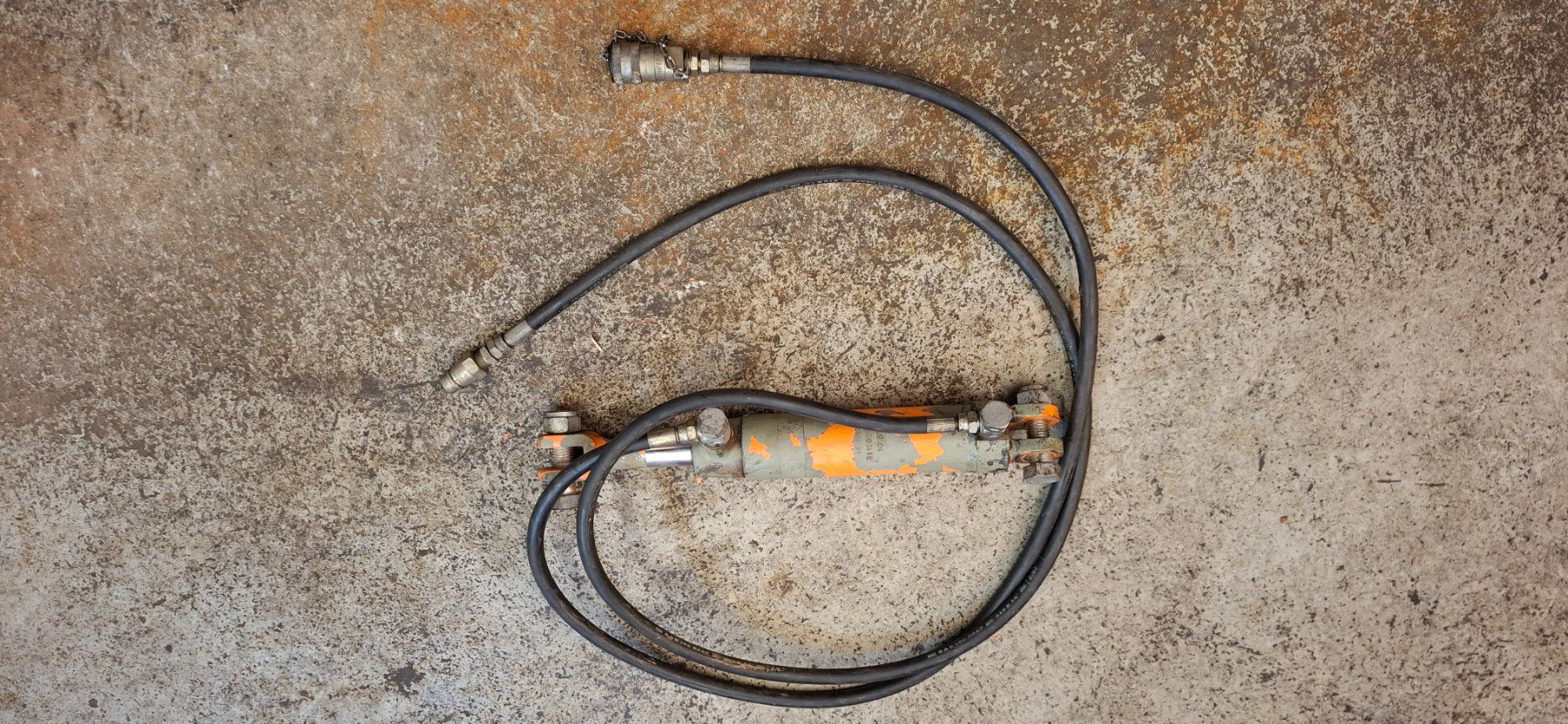 Altri prodotti elettronici: Hydraulikzylinder – Usato da Oberiberg venduto da Eagle19 1