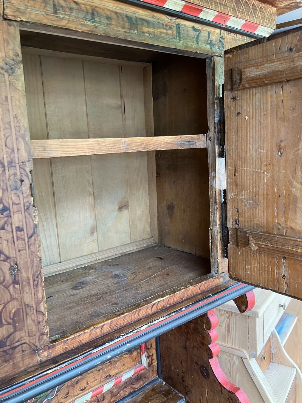 Credenze: Antikes Buffet 1745 – Usato da Erlenbach im Simmental! venduto da Simmentaler-Perlen 8
