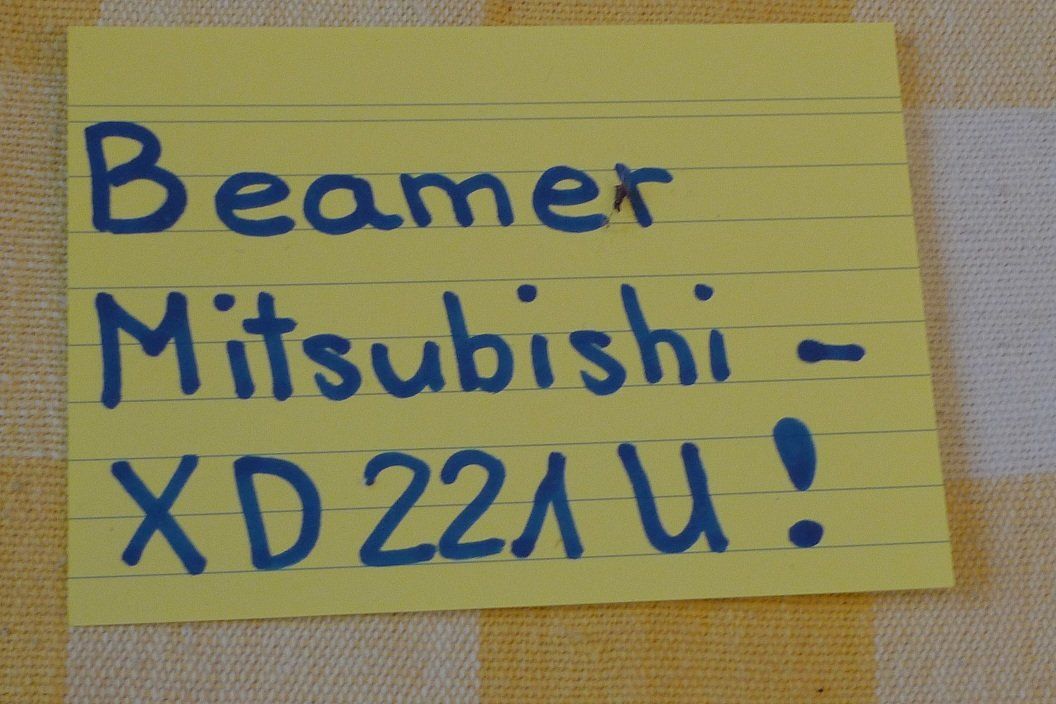 Mitsubishi Videoprojektoren: Beamer Mitsubishi-XD221U – Gebraucht aus Bern von bn1640 6