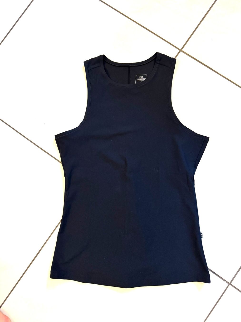 Tops: NEU: ON RUNNING tank top - schwarz – Neuf (Voir description) à Maienfeld par Fashion_2009