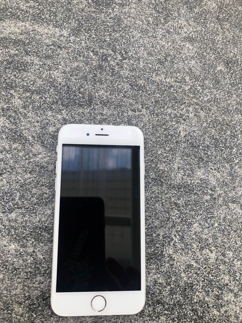 Apple Telefoni cellulari / Smartphones: iPhone Display defekt – Difettoso da Speicherschwendi venduto da Supersport