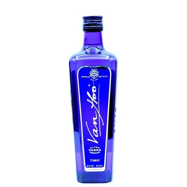 Spirituosen: Van Hoo Vodka 70cl – Neu und originalverpackt aus Zürich von Nikitbone