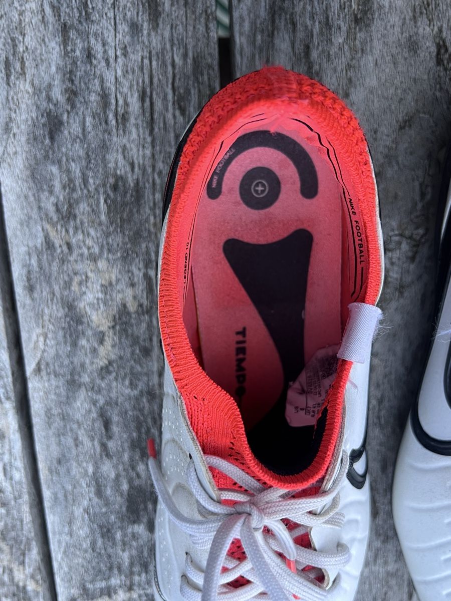 Nike Scarpe da uomo: Fussballschuhe Nike Flyknit Gr. 41 – Usato da Wolfhausen venduto da Starlake 4