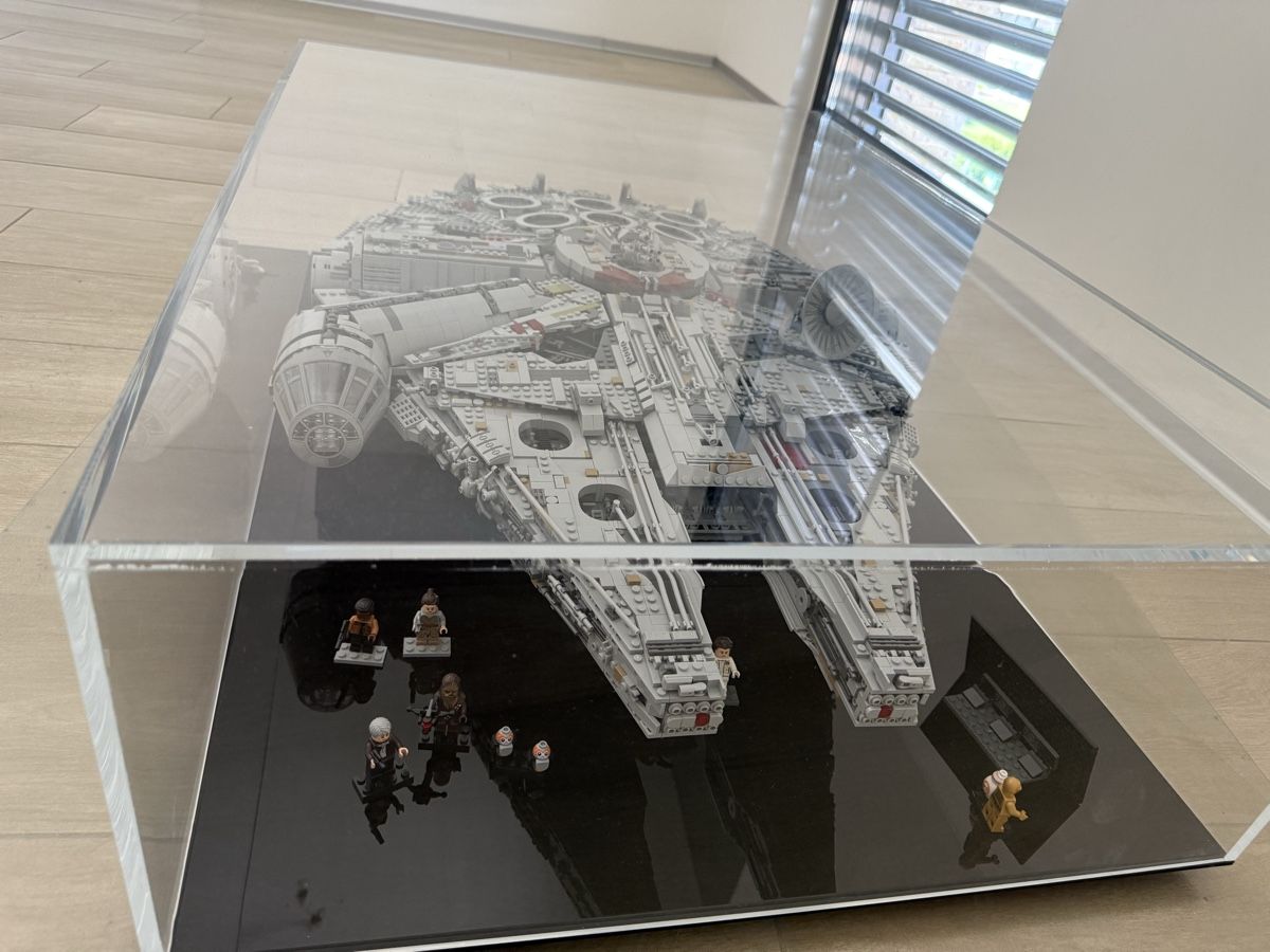 Lego Spielzeuge: Lego Millennium Falcon mites display case Star Wars – Gebraucht aus Coldrerio von Crivelli 2