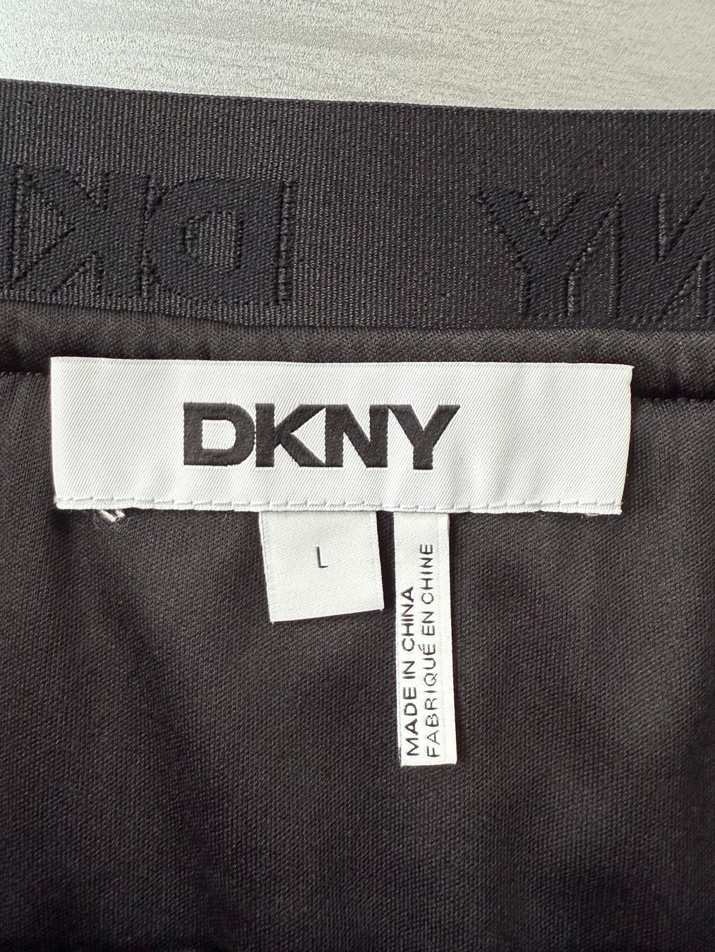 Gonne: DKNY Schwarzer Rock – Usato da Spreitenbach venduto da BritToSwiss 4
