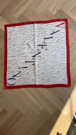 Valentino Seidentuch Foulard iconic Halstuch feine Seide