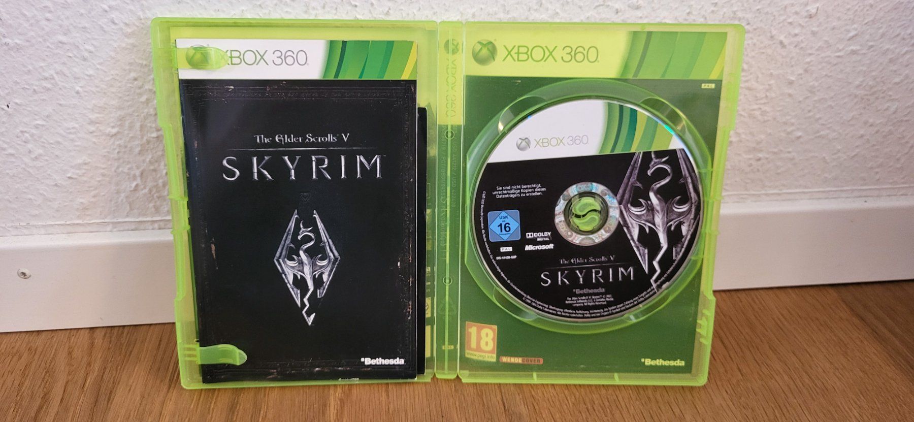 Microsoft Giochi: Xbox 360 - Skyrim – Usato da Münsingen venduto da DigitaleSpielecke 2