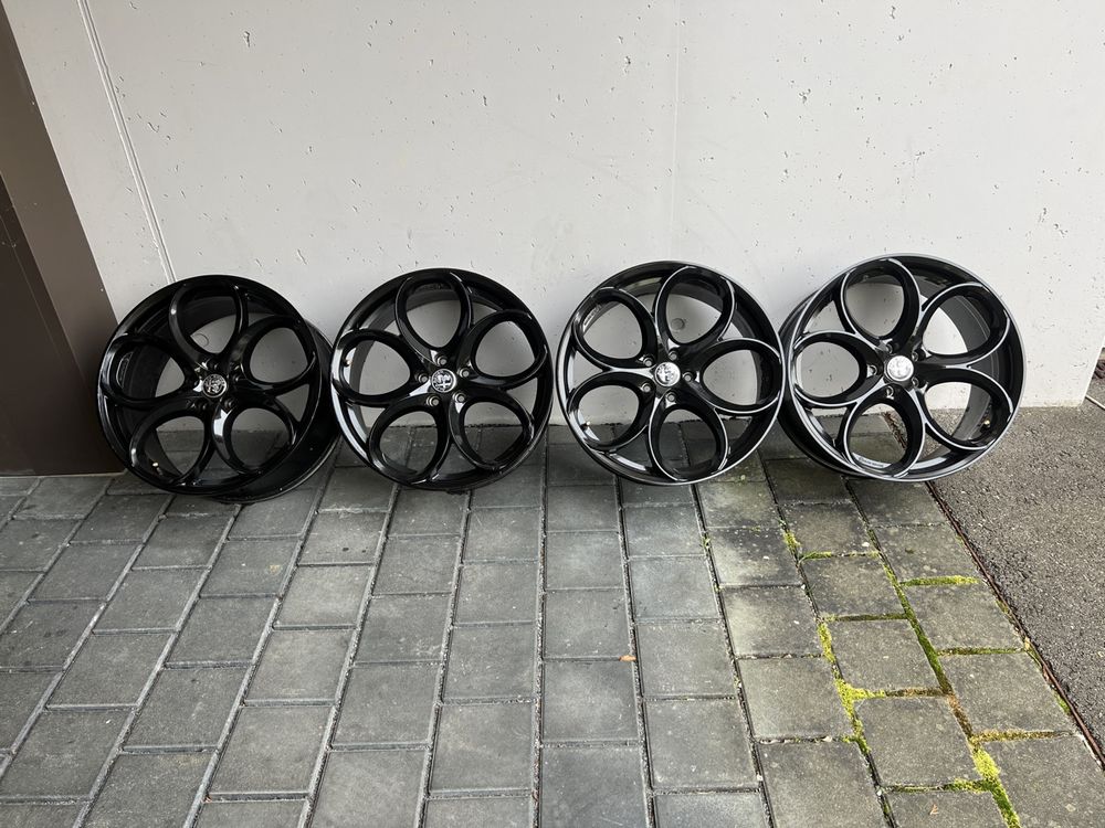 Alfa Romeo Felgen - Stelvio (Gebraucht) in Emmen für CHF 660 – nur ...