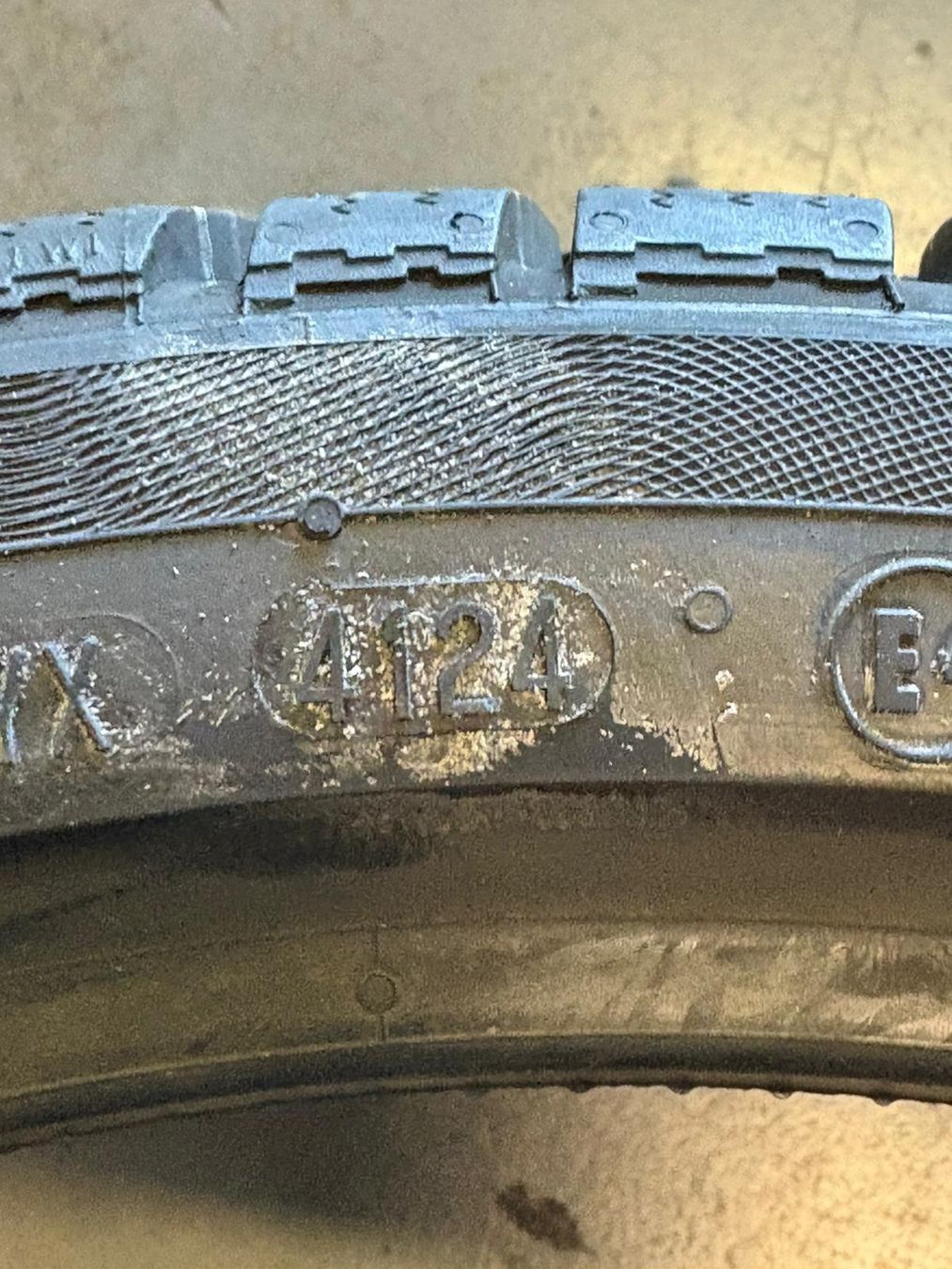 Continental Pneumatici & Ruote complete: Winterreifen 265/30R20 94V Continental – Nuovo e nell'imballaggio originale da Gerlafingen venduto da Pneu-Puric 1