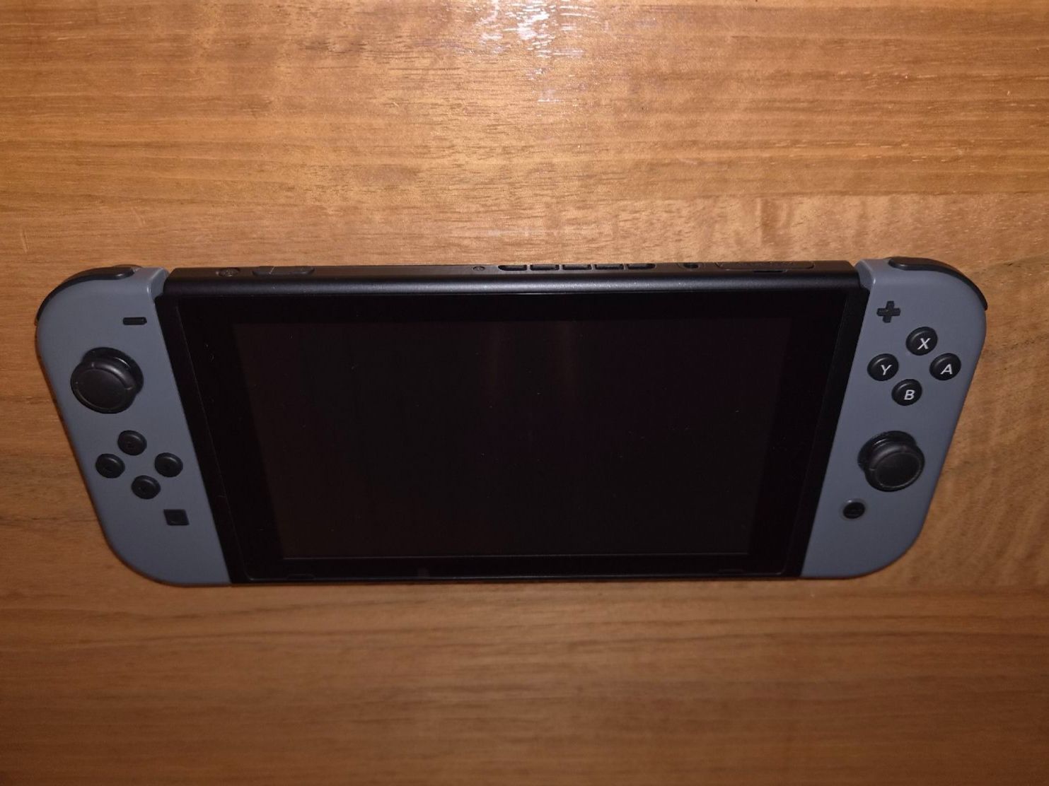 Nintendo Console: Nintendo Switch V2 (2021) – Usato da Niederbipp venduto da Mulmar