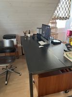 Table en métal anthracite 