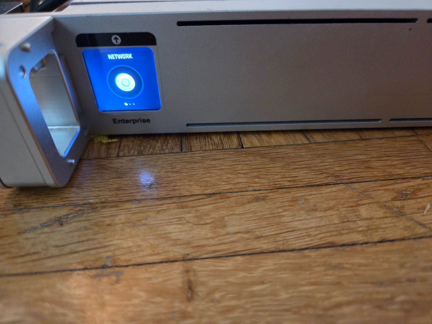 Ubiquiti Modems & Routeurs: Ubiquiti Cloud Key Enterprise (CK-Enterprise) – D'occasion à Fehraltorf par Tracker 1