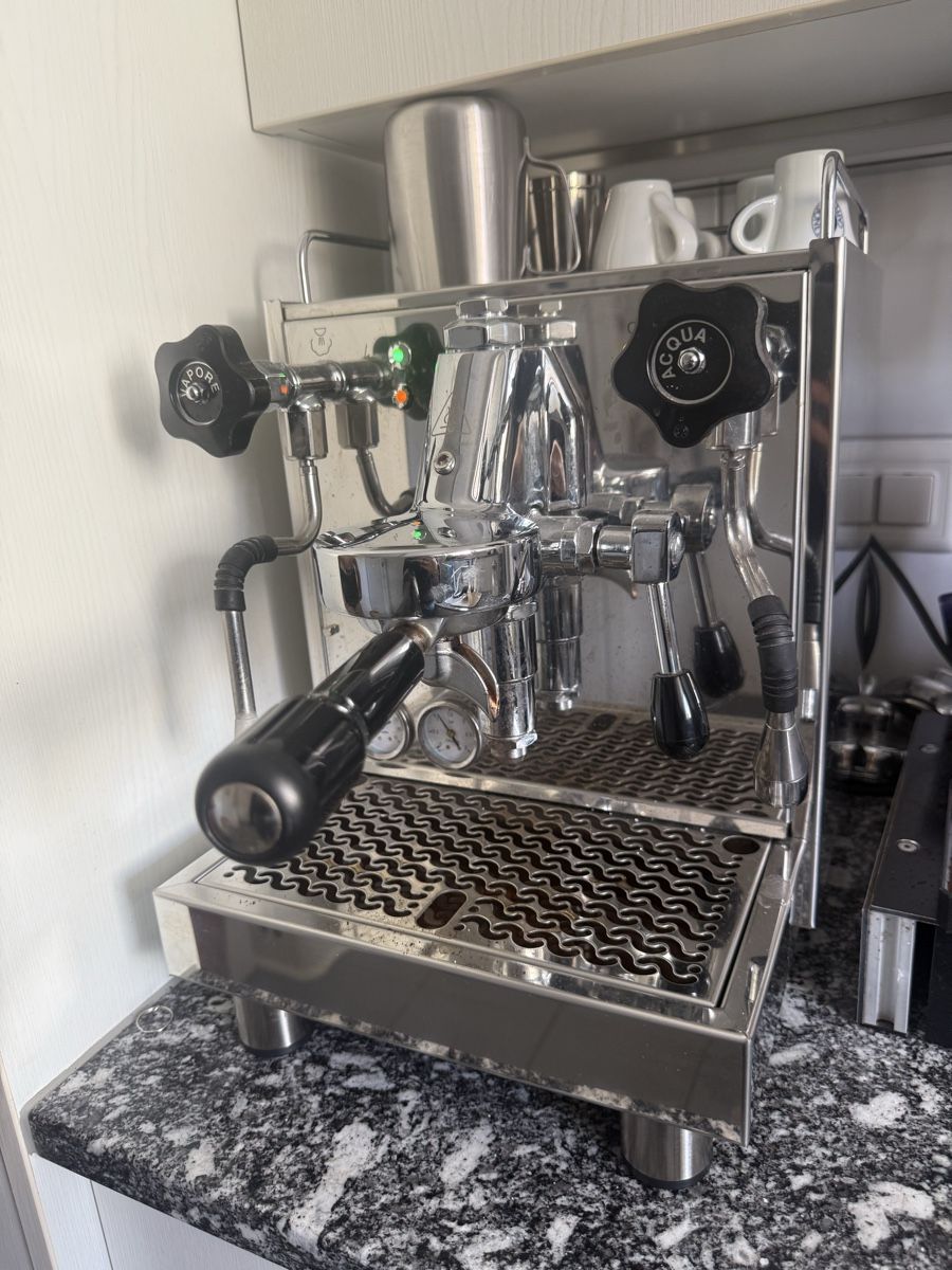 Bezzera Macchine per caffè & Macchine per espresso: Bezzera Magica  – Usato da Rüti ZH venduto da ES95 1