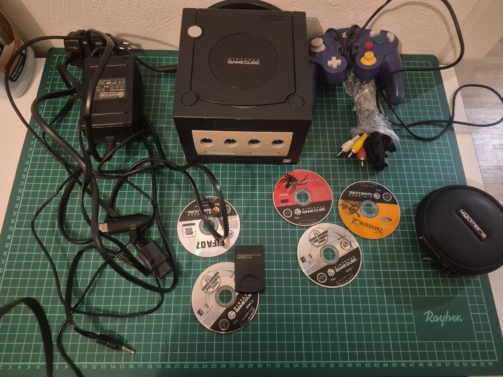 Nintendo Console: Nintendo GameCube Console Black Bundle With Games & More! – Usato da Meyrin venduto da Retro-GZ